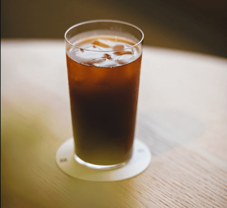 「水出し」より「急冷式」。ロースターが教える、香りが飛ばないアイスコーヒーの淹れ方